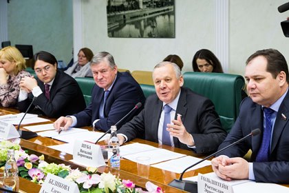 Сенаторы от Иркутской области приняли участие во встрече с полпредом Президента РФ в СФО